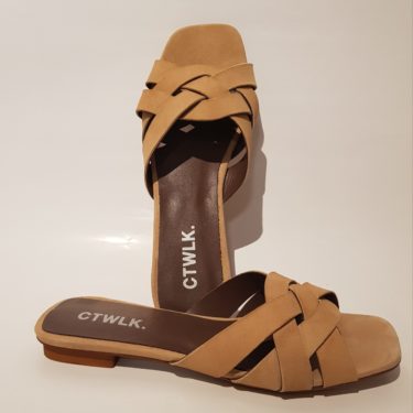 Slipper Catwalk zand 84.95